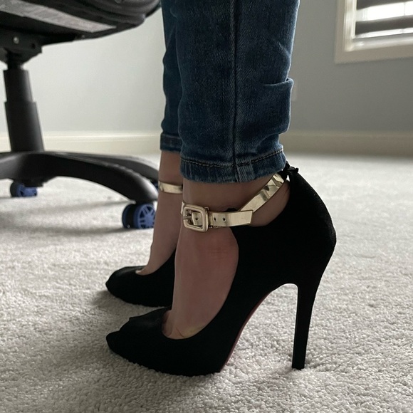 Vina Vestina open toe red bottom heels - Picture 2 of 4